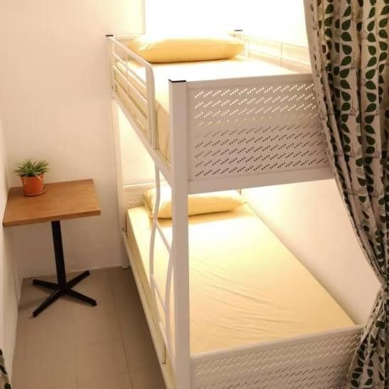 Sunset Homestay - Backpacker Hostel Self Checkin Kuching Extérieur photo